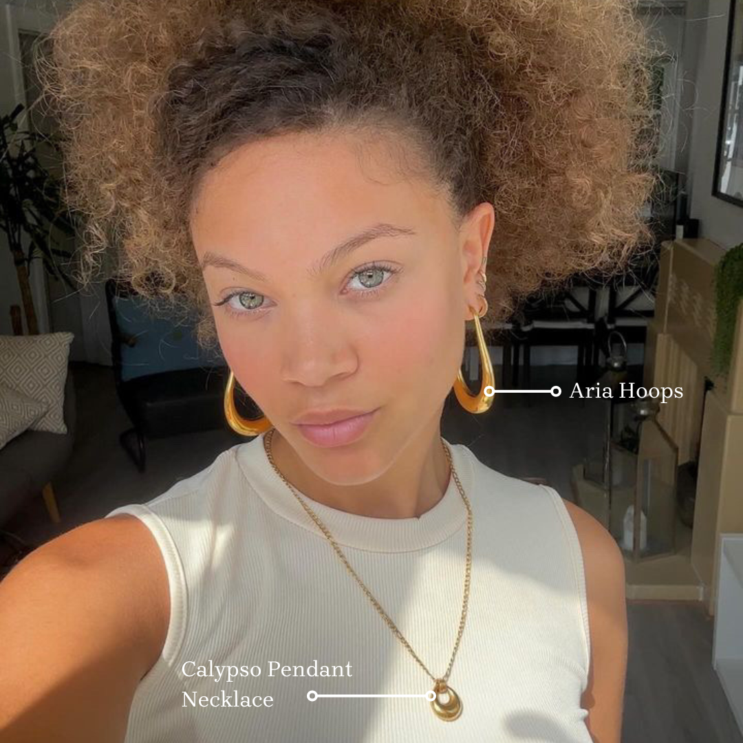 Calypso Pendant Gold Necklace